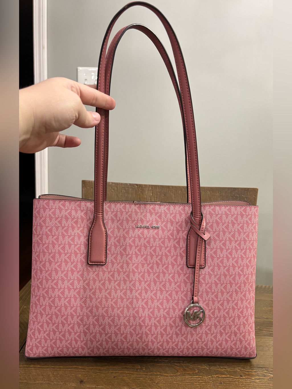 Michael Kors Ruthie Medium Tote Bag